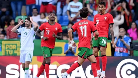 洛夫顿掌掴裁判被停赛1场罚款5万，此前赵睿顶撞裁判遭停5场罚10万